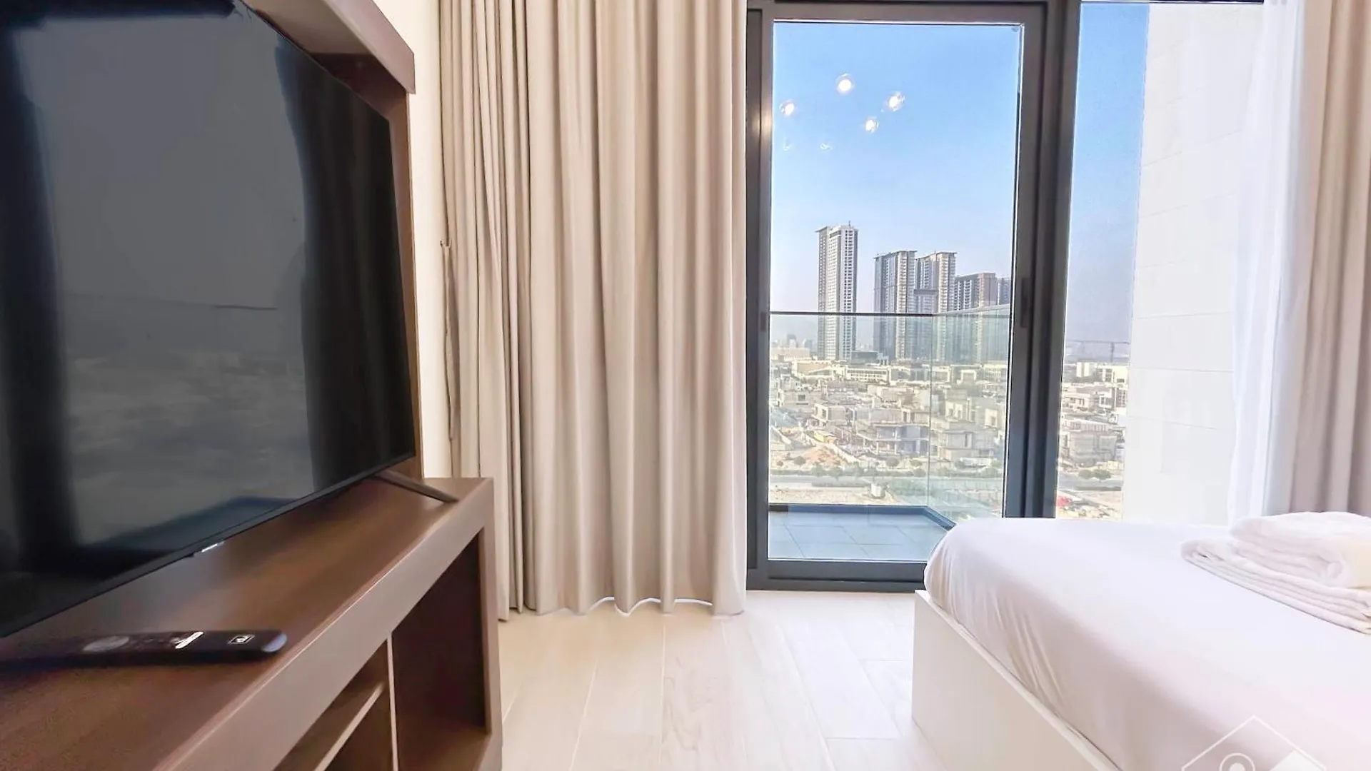 Azizi Riviera Elegant Studio With Great Amenities Dubai United Arab Emirates